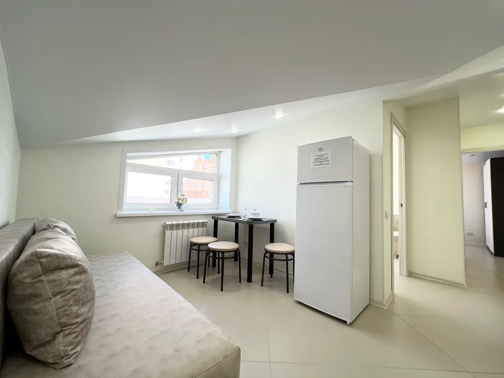 Комфортабельная 2-к квартира в новом доме в центре города