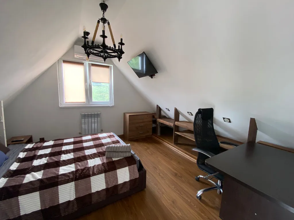 Дом около Дендрария