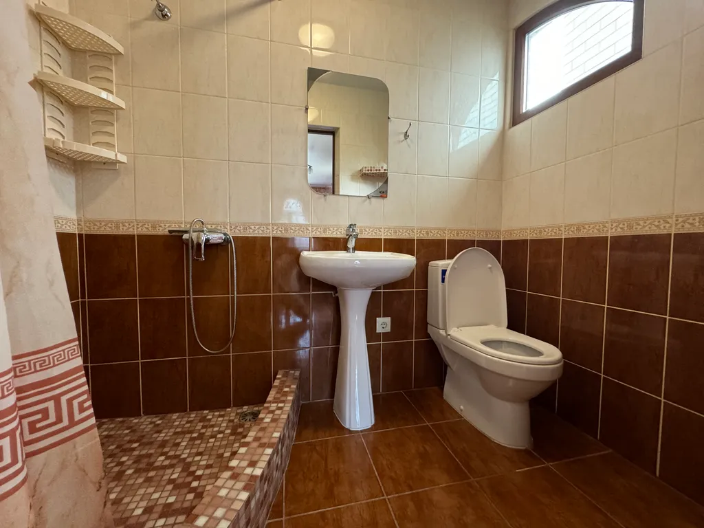 3-комнатный дом в спальном районе Феодосии