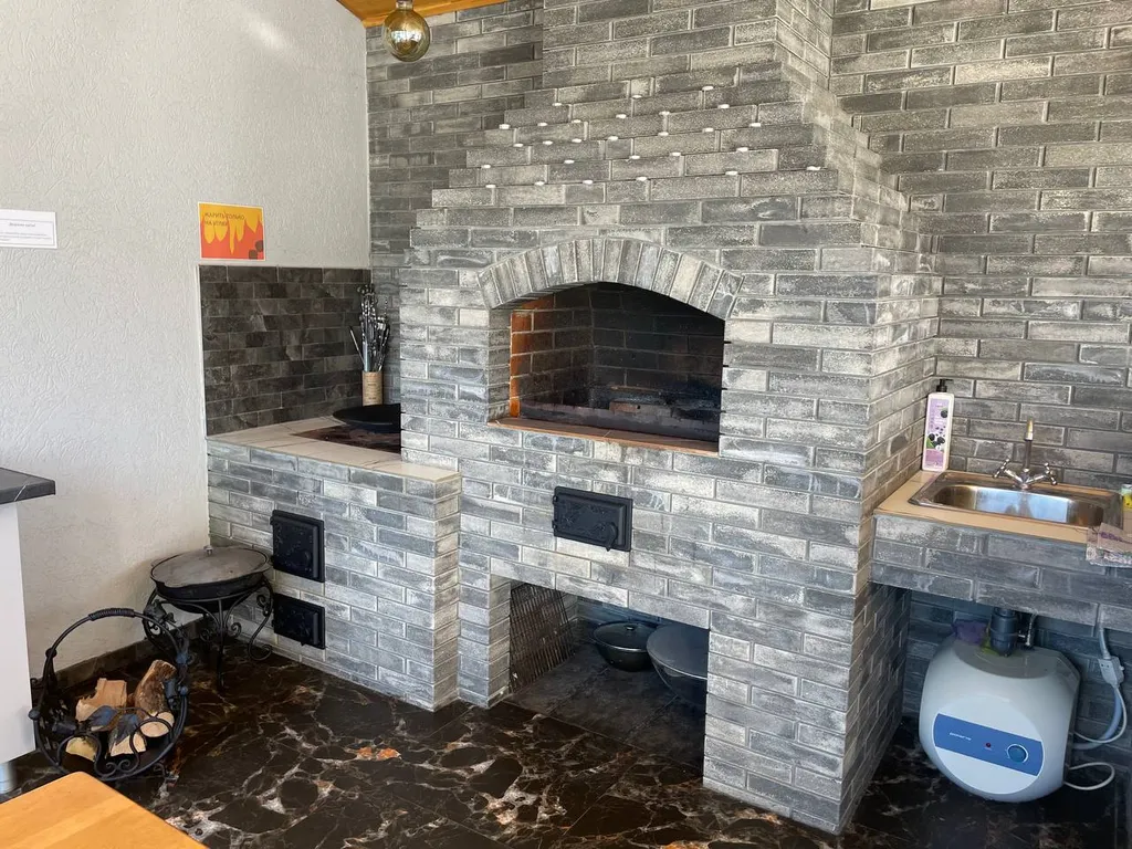 Уютный номер с бассейном