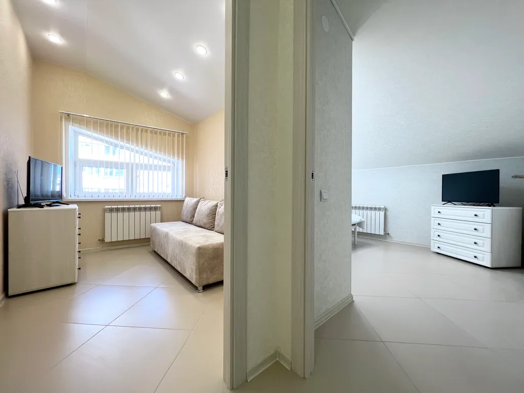 Комфортабельная 3-к квартира в новом доме на Тульской