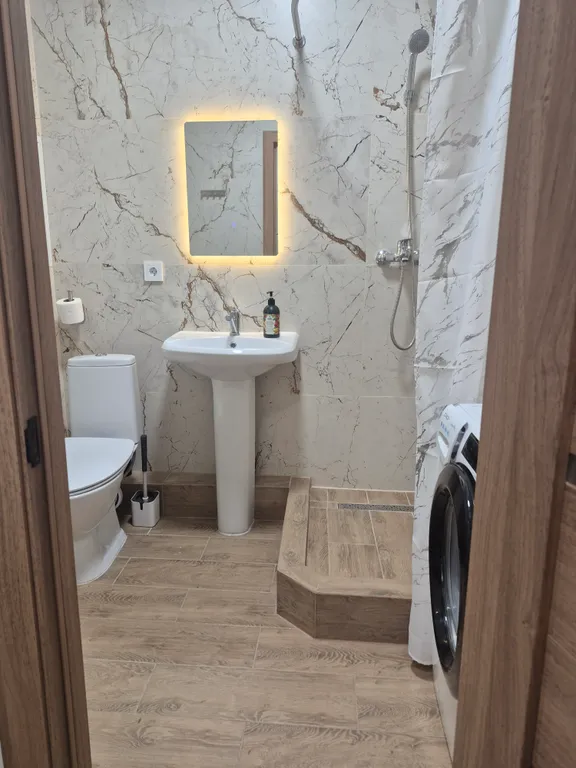 Студия с видом на лес