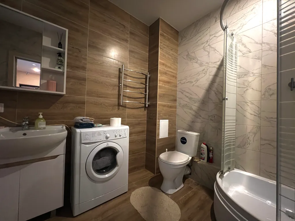 Просторная квартира, единственный дом high-класс в самом центре города