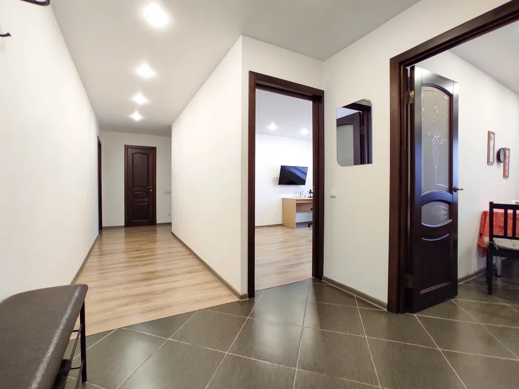 Трехкомнатные апартаменты с панорамным видом на реку Сеть ЙоХоум