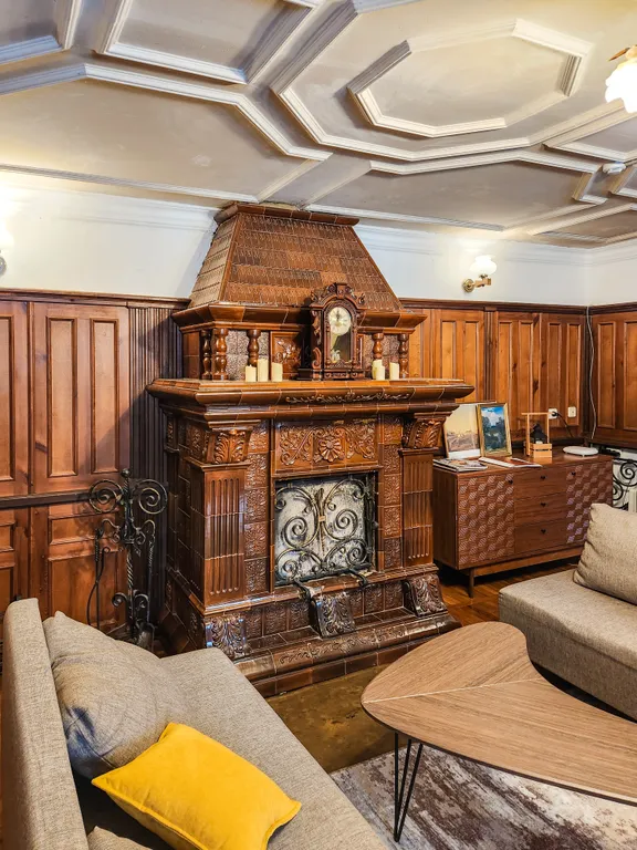 Усадьба Поспеева - дом с камином