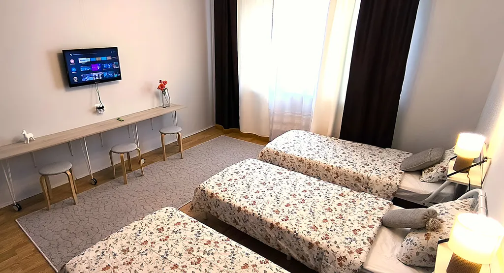 Чистая двухкомнатная квартира в микрорайоне Кузнечики