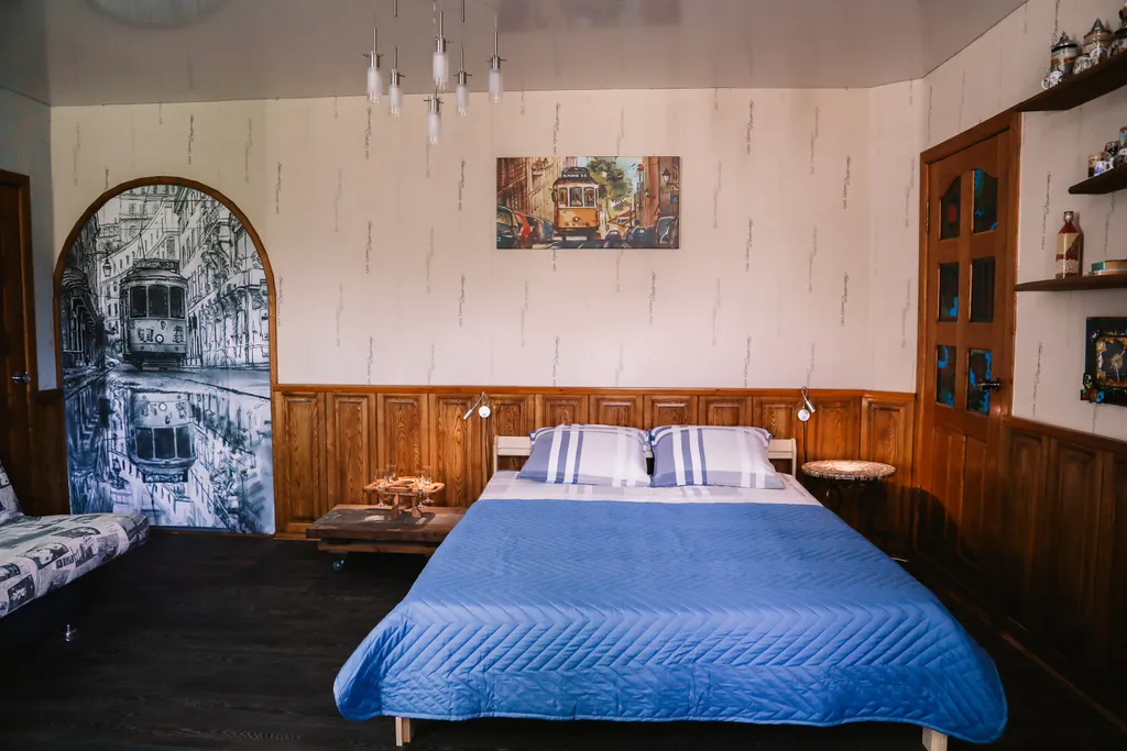 Коттедж Удивительный дом, студия, вход с улицы — Казань