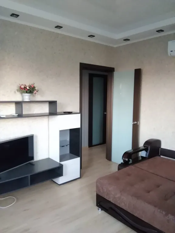 Квартира 2-комнатная Квартира — Адлер