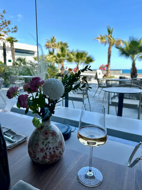 В самом центре с видом на море