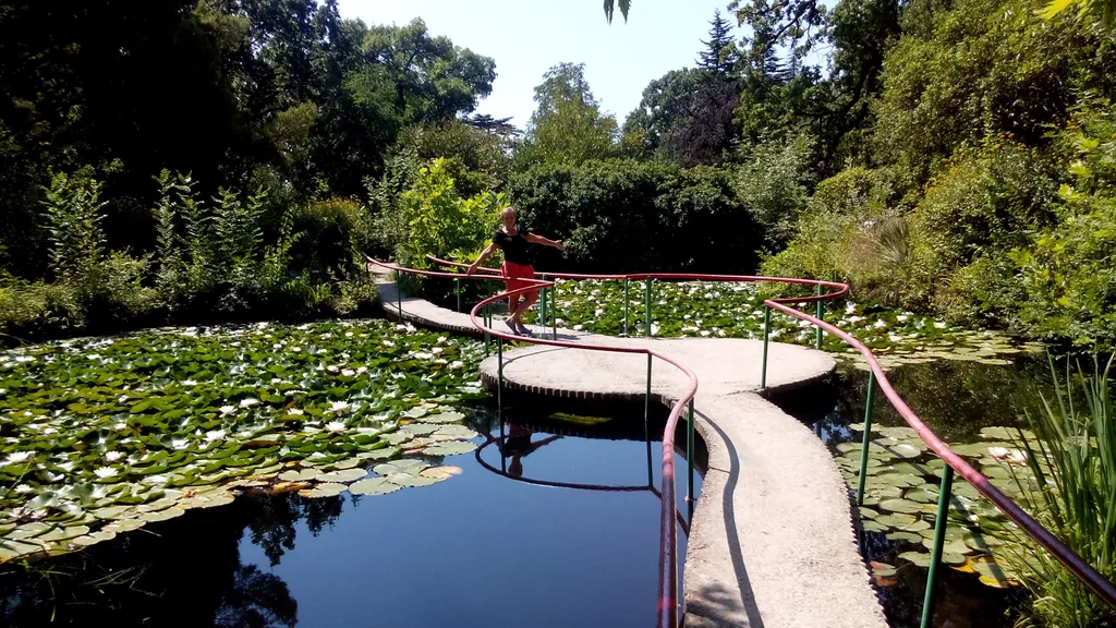 НОВАЯ КВАРТИРА С МАНСАРДОЙ ПАНОРМНЫЕ ВИДЫ НА МОРЕ,ГОРЫ,ФОРОССКИЙ ХРАМ!