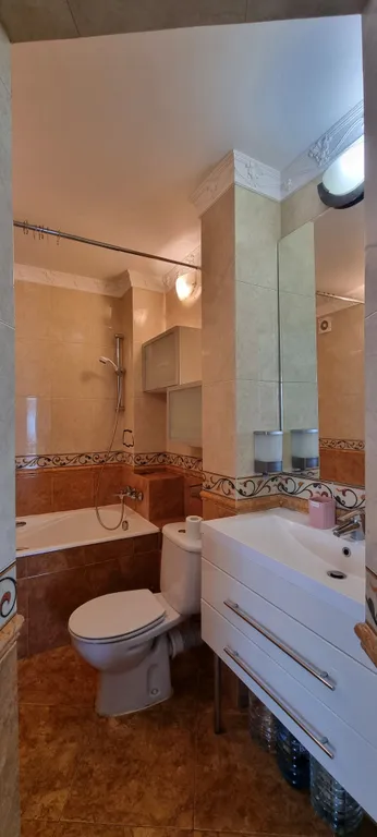 Просторная квартира для большой семьи рядом с пляжами