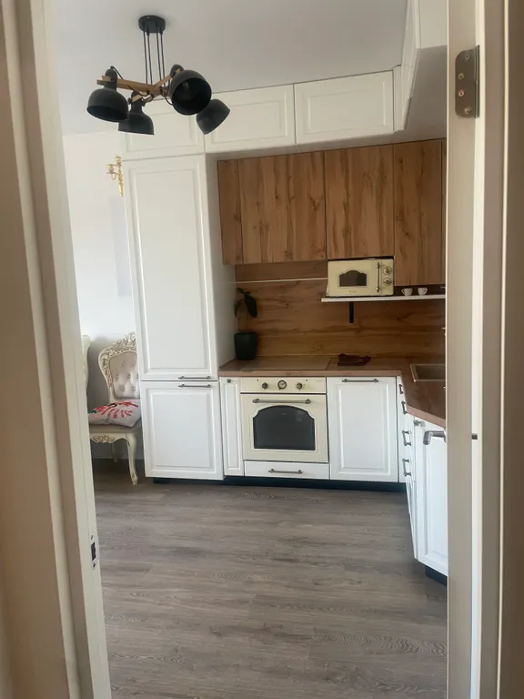 Две комнаты в доступности от метро