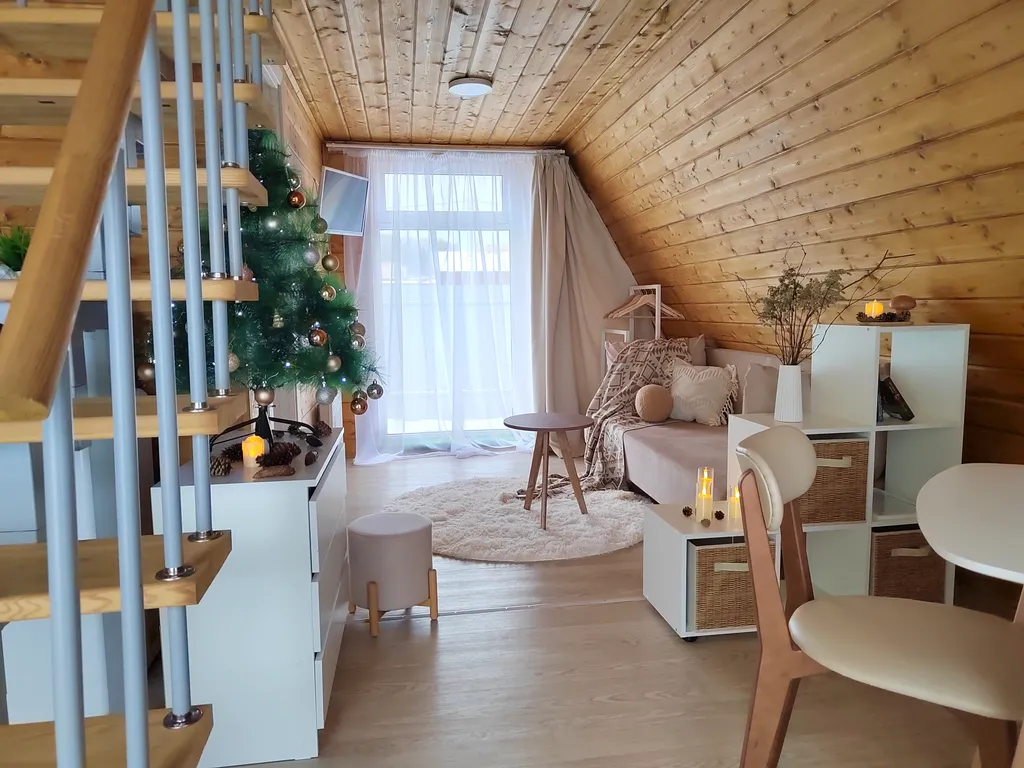 Загородный дом со своей территорией и баней