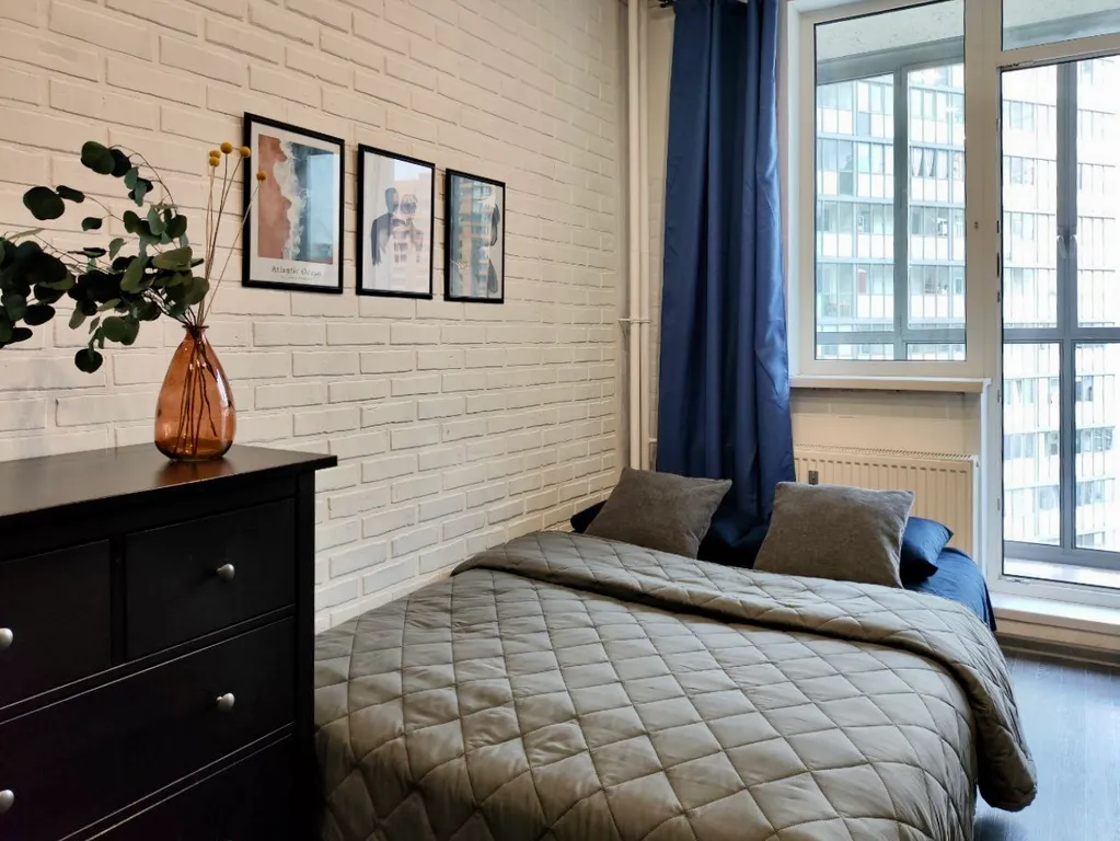 Студия возле метро