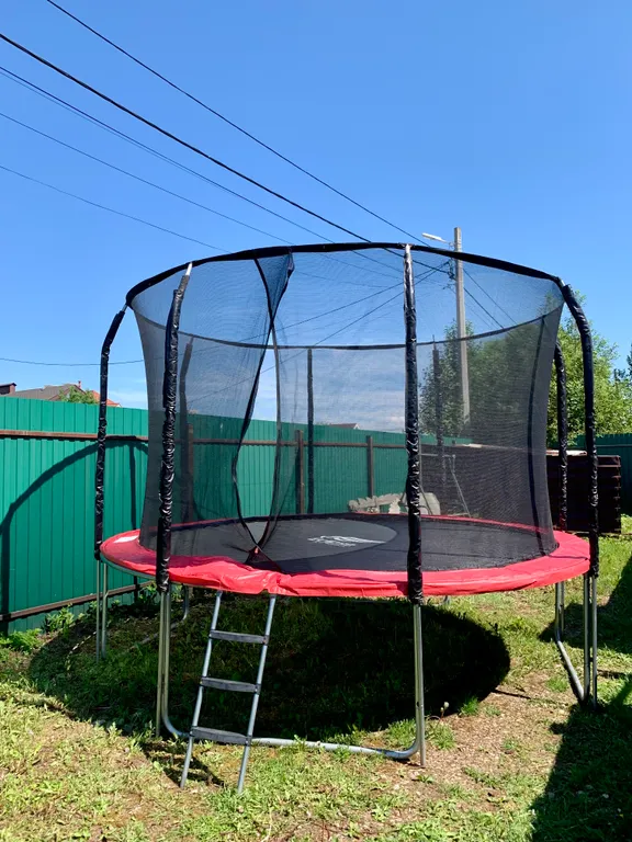 Уютная часть дома для спокойного отдыха рядом с Луговым парком