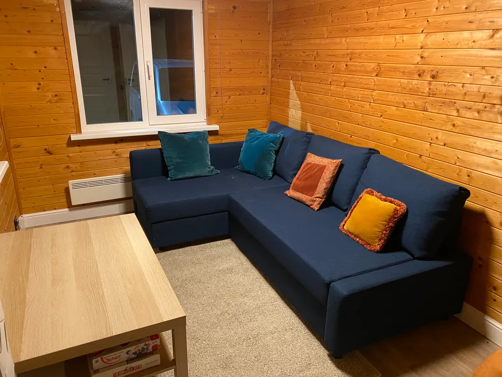 Эко-коттедж на берегу реки