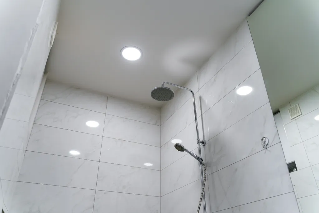 Трёхкомнатные апартаменты с сауной в центре