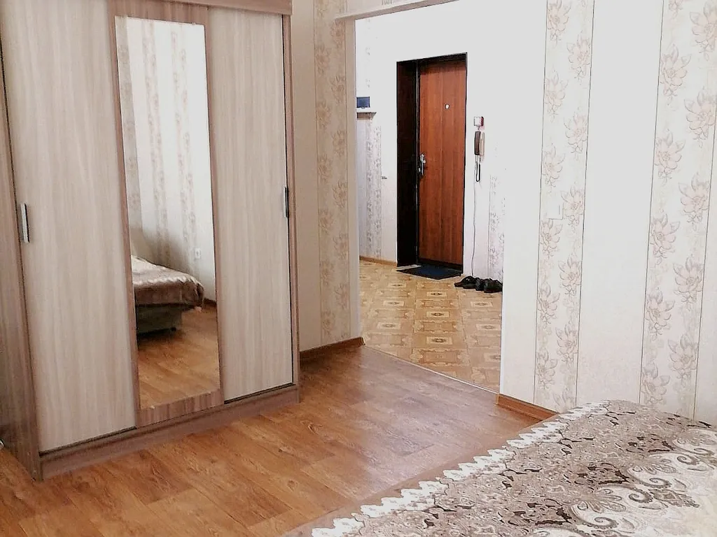 Напротив Ледового Дворца