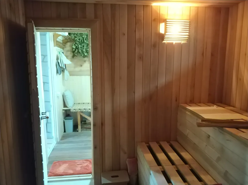 Коттедж Уютный домик в тихом месте с банькой — Пионерский