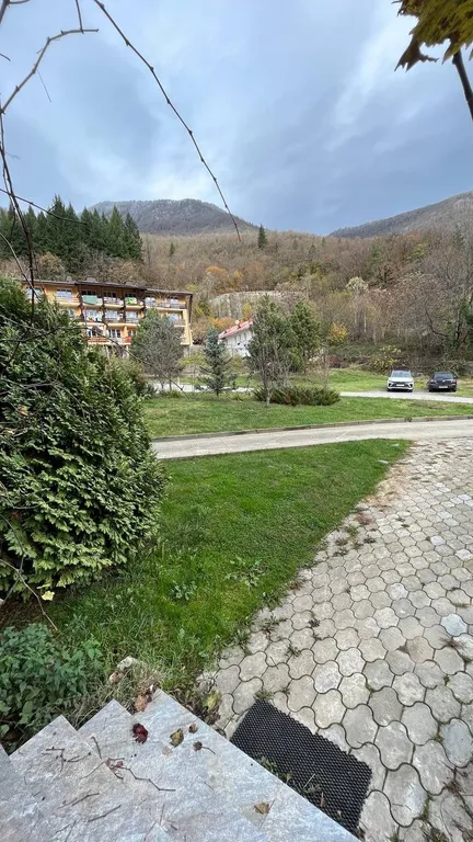 Евро-четырехкомнатный апартамент Эко Дом с террасой