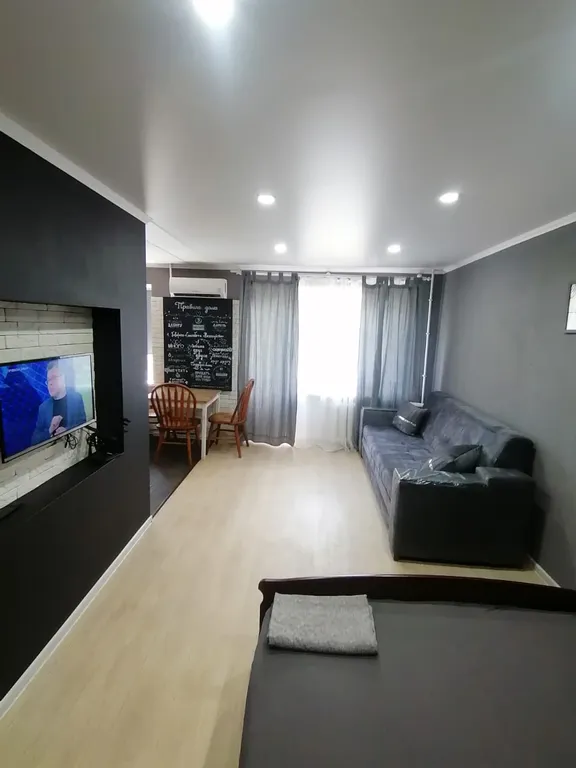 Уютная квартира в центре города — аренда посуточно в Каменск-Шахтинский