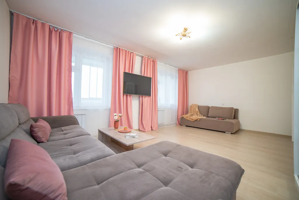 Квартира Квартира Малиновый отпуск — Екатеринбург