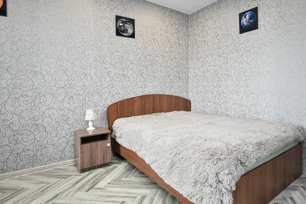 Квартира Квартира Хорошая 2-х комнатная в центре города — Красноярск