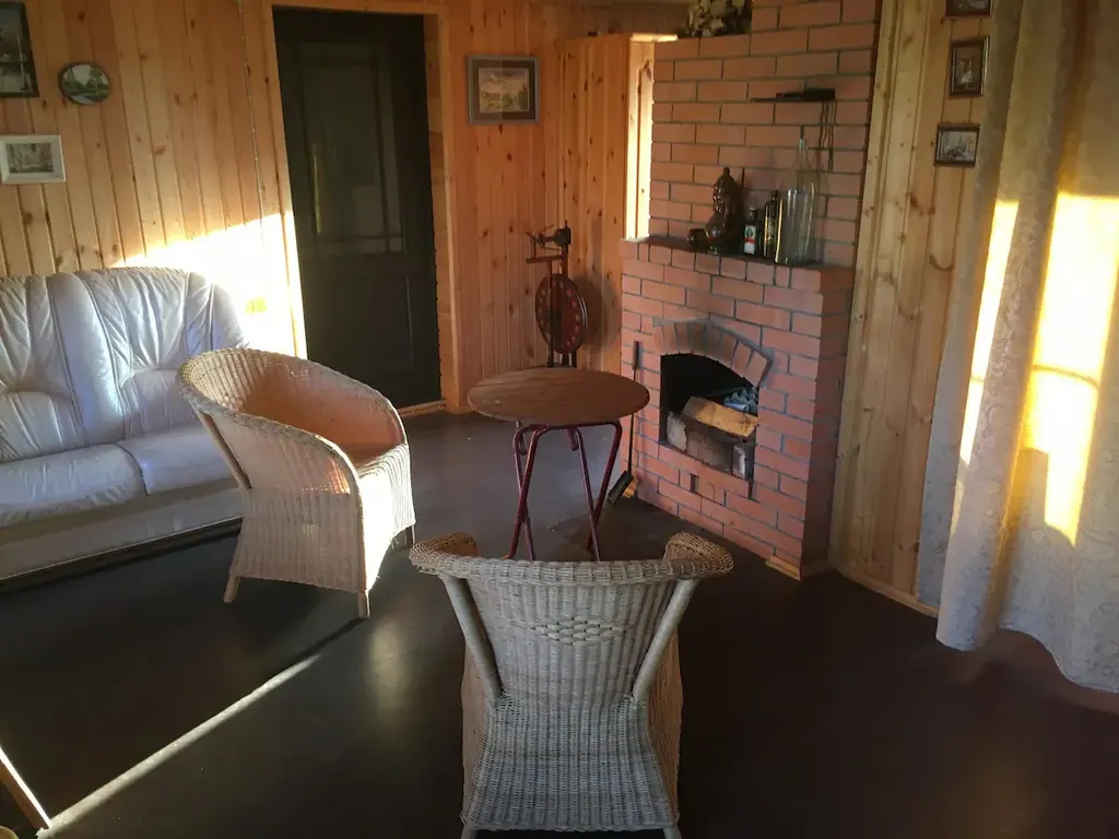 Дом между двух озёр