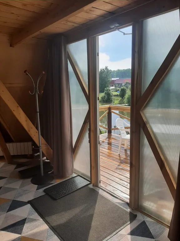 Дом у лесного пруда