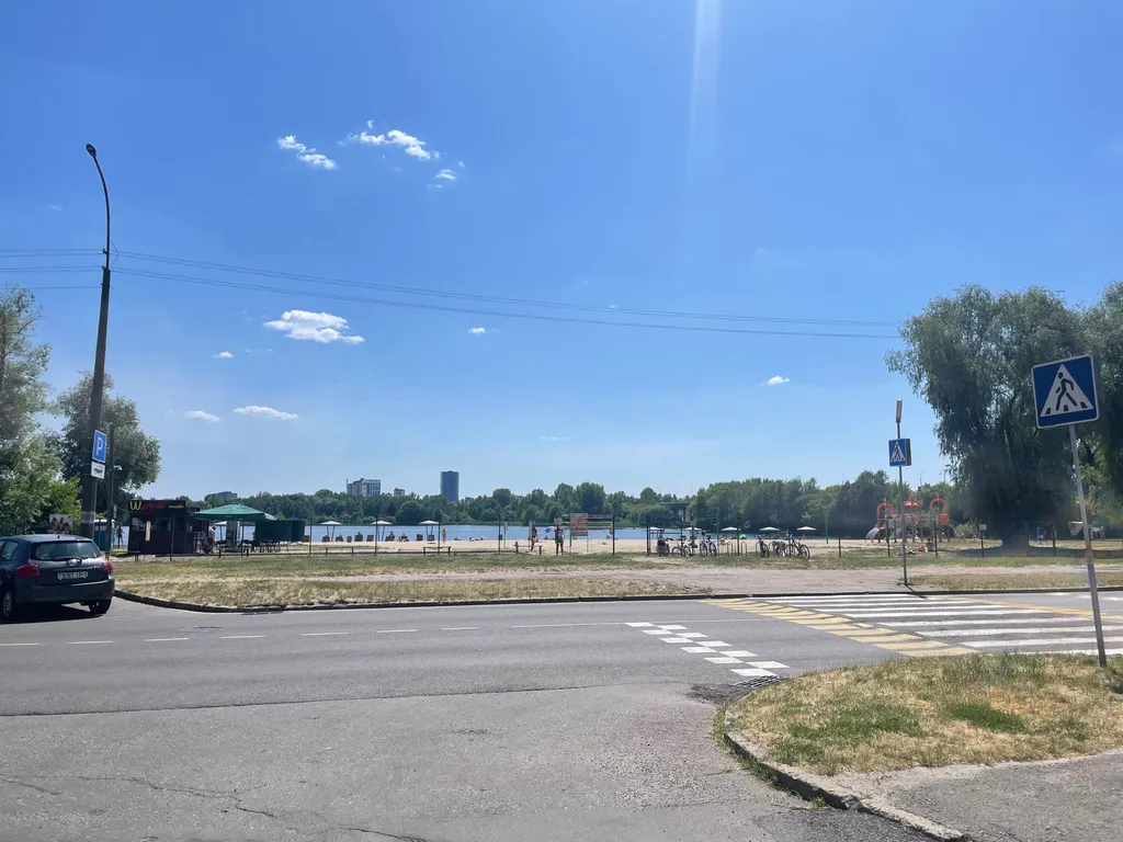 Апартаменты Sokol на набережной в пешей доступности к самому центру