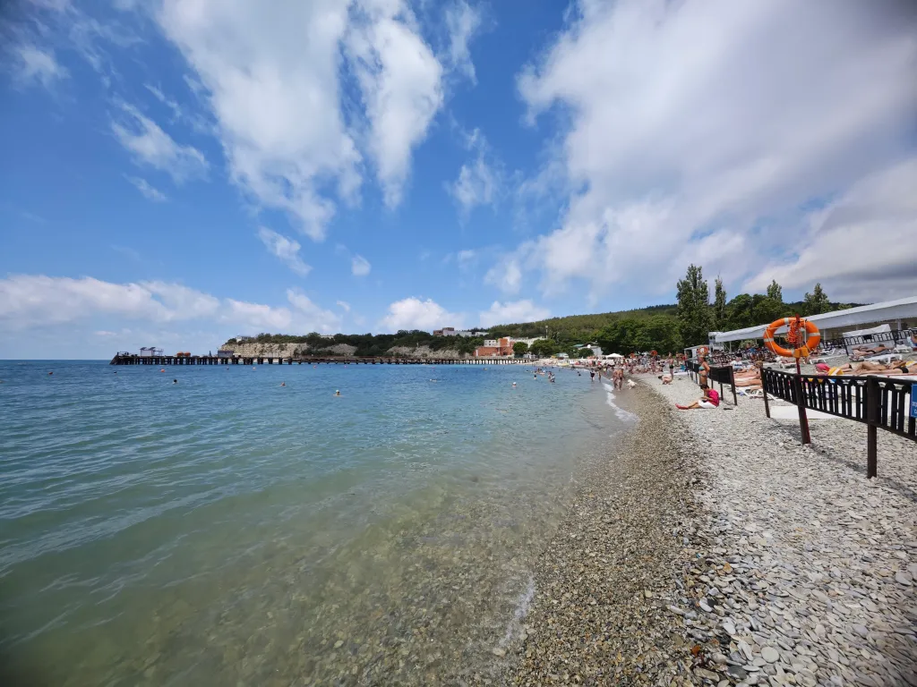 Двухкомнатный семейный номер в гостевом доме Софианна в голубой бухте