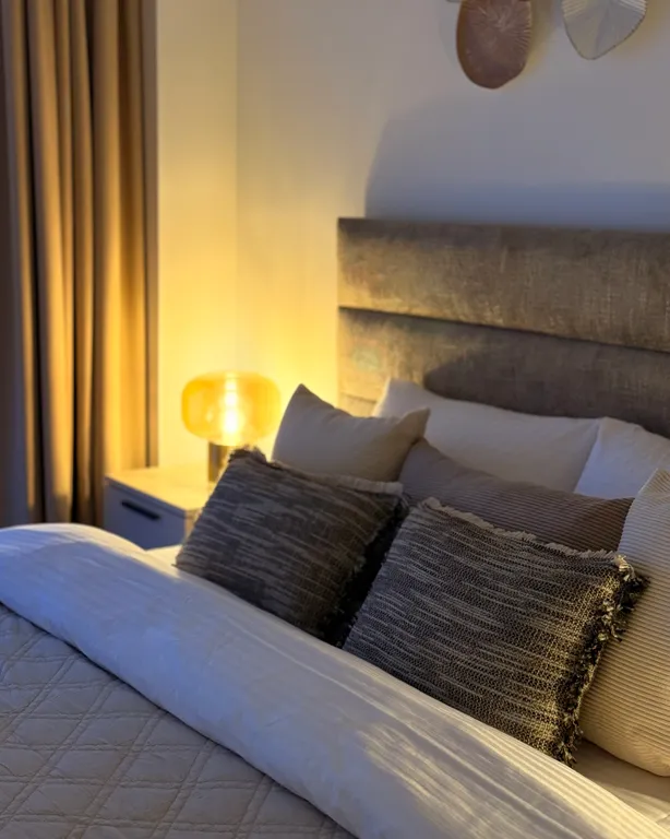 Persimmon, europe square - historic city center