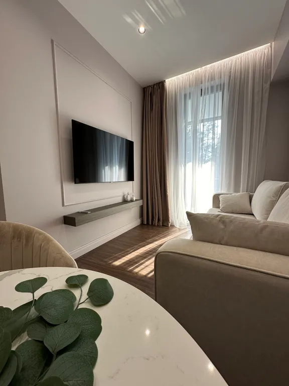 Семейный большой апартамент в АК Моне с бассейном