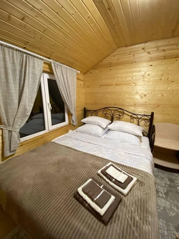 Домики у реки Теберда