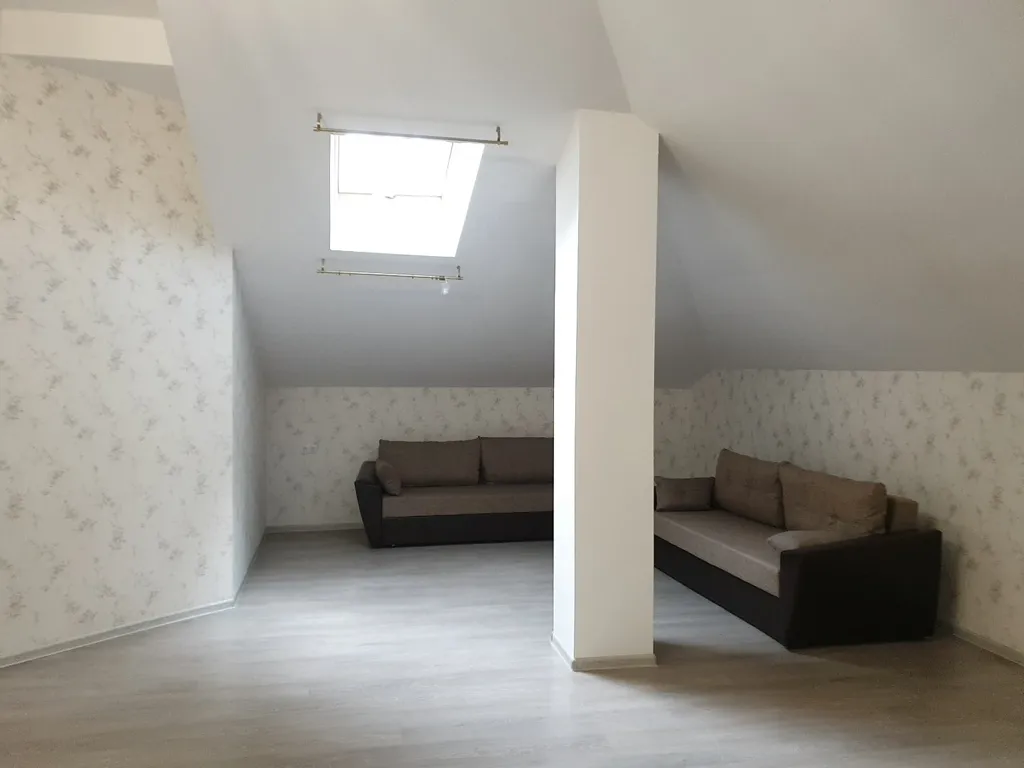 Белоснежная веранда и усадьба