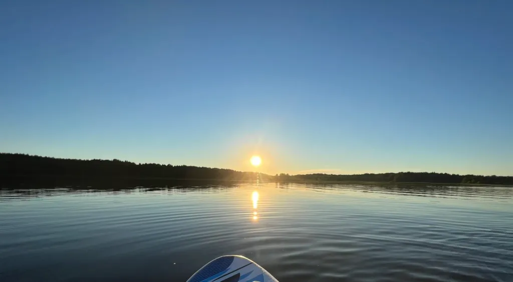 Коттедж Коттедж с сауной рядом с озером — Луга