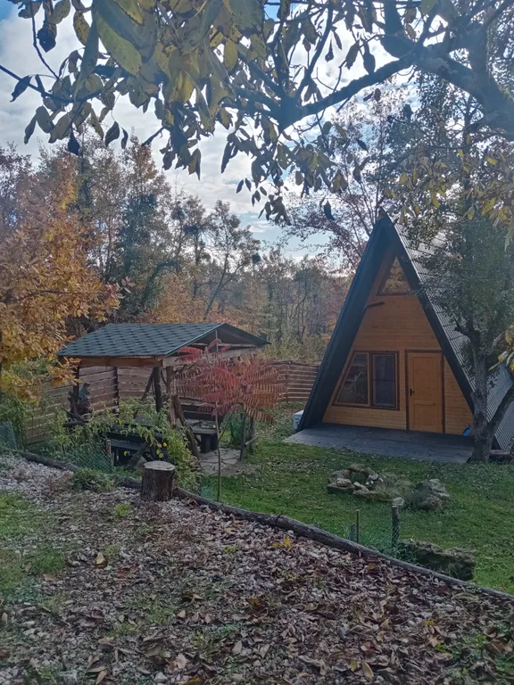 Домик с Баней у горы