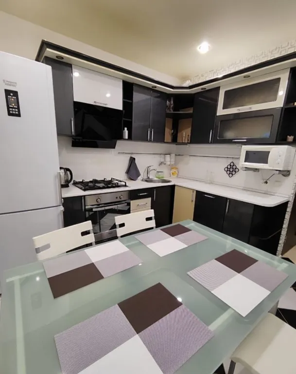 Квартира Семейная 3-комнатная квартира — Великий Новгород