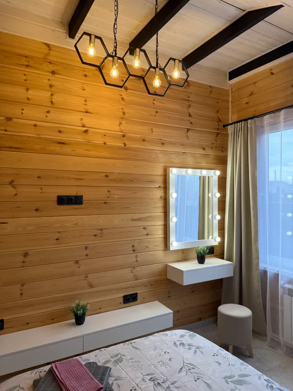 Одноэтажный двухкомнатный дом БарнХаус в черте города