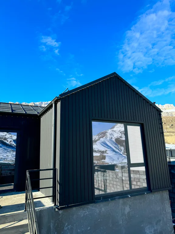 Дом с видом на горы