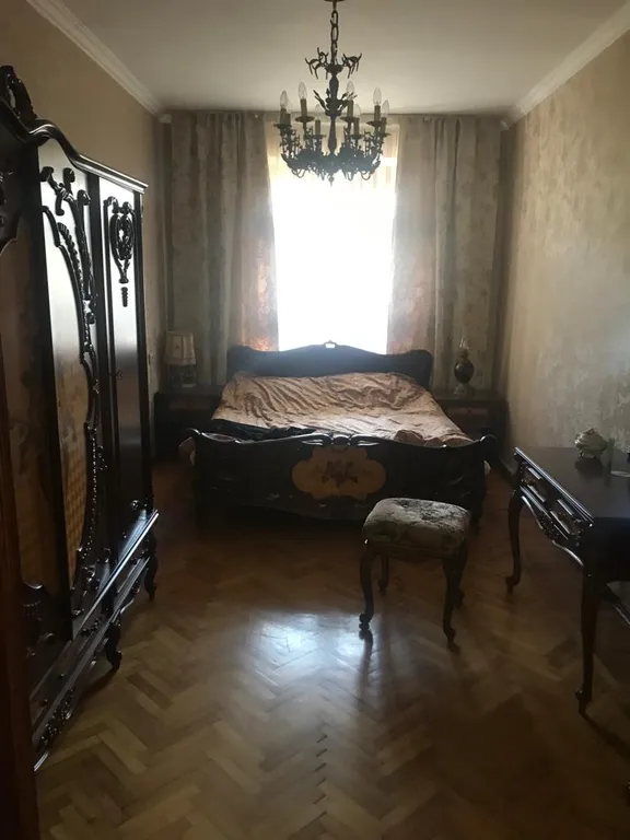 Квартира 3-комнатная квартира — Сухум