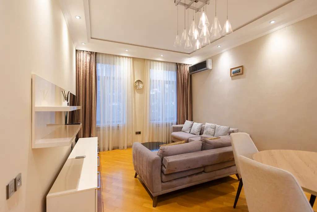 2 спальни + гостиная, прямой балкон с видом на гору Таргова