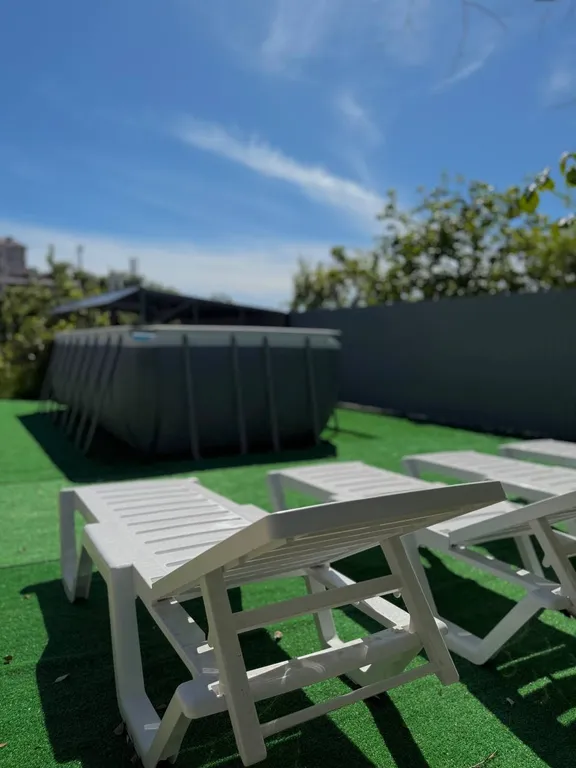 Коттедж с бассейном, спортзалом, барбекю в центре Сочи