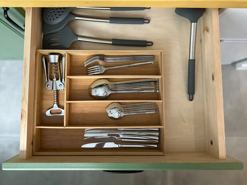 Квартира Комната — Тихвин