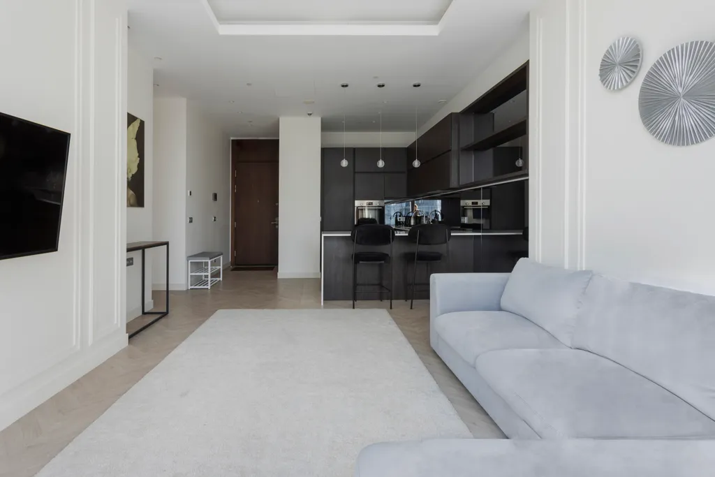 Лаконичный и стильный апартамент с видом на сити