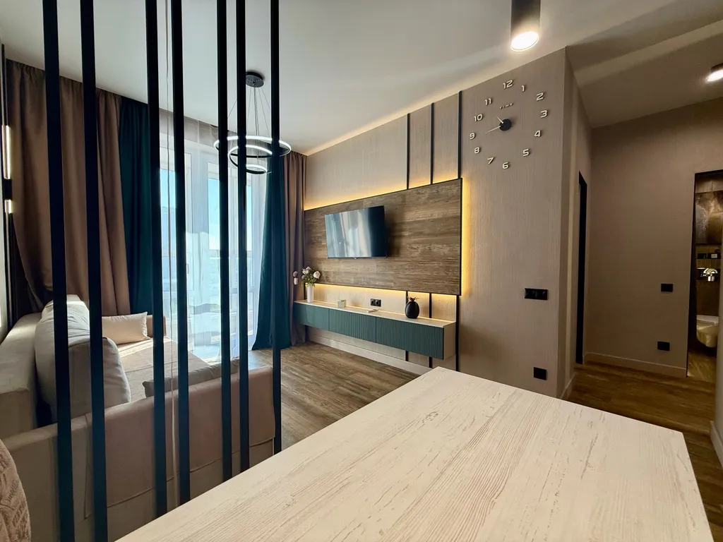 Новая квартира с потрясающим видом из окна на город