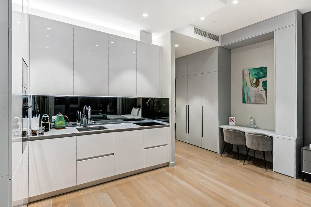 Уютное гнездышко с кинотеатром 54й этаж, Neva Tower