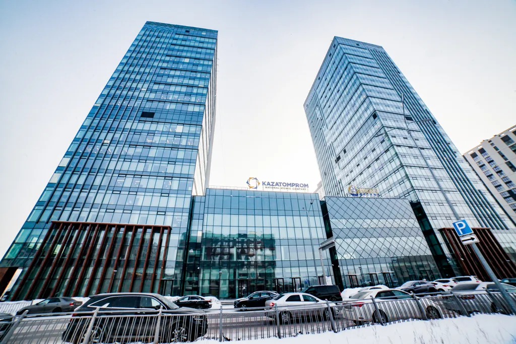 Рядом с Хан шатыр, зеленый квартал центр города Астана, ЖК Freedom