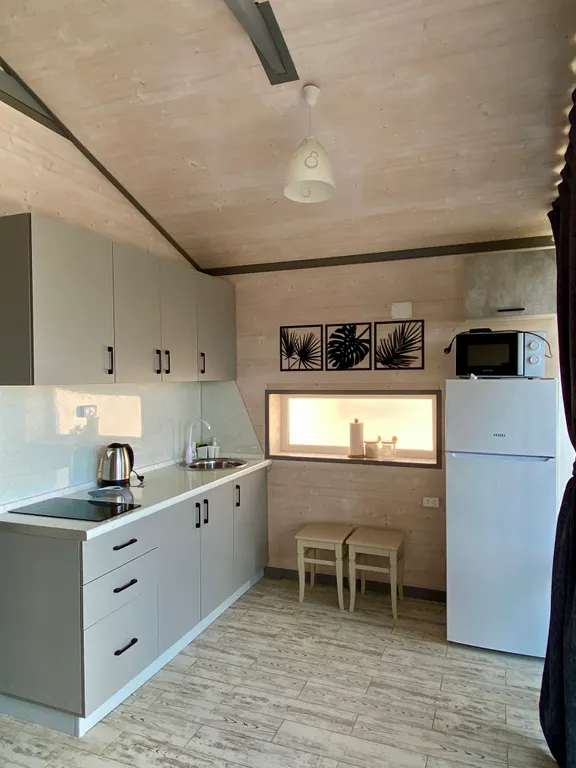 Домик на берегу моря