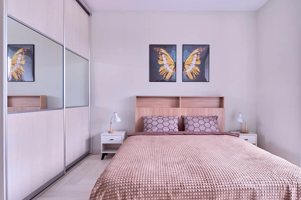 Студия на Розы Люксембург, 19  (дом без лифта)